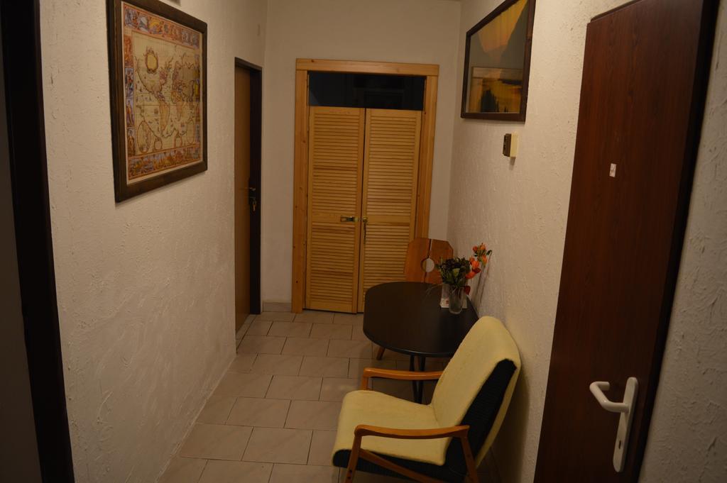 Penzion54 & Restaurace Ostrov  Buitenkant foto